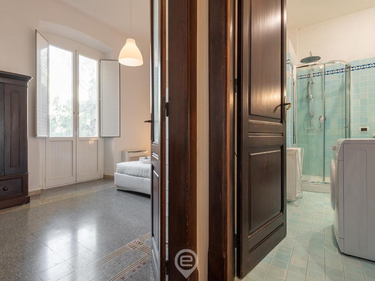 Mirabel Apartment - Wonderful Flat In City Center Cagliari Exterior photo