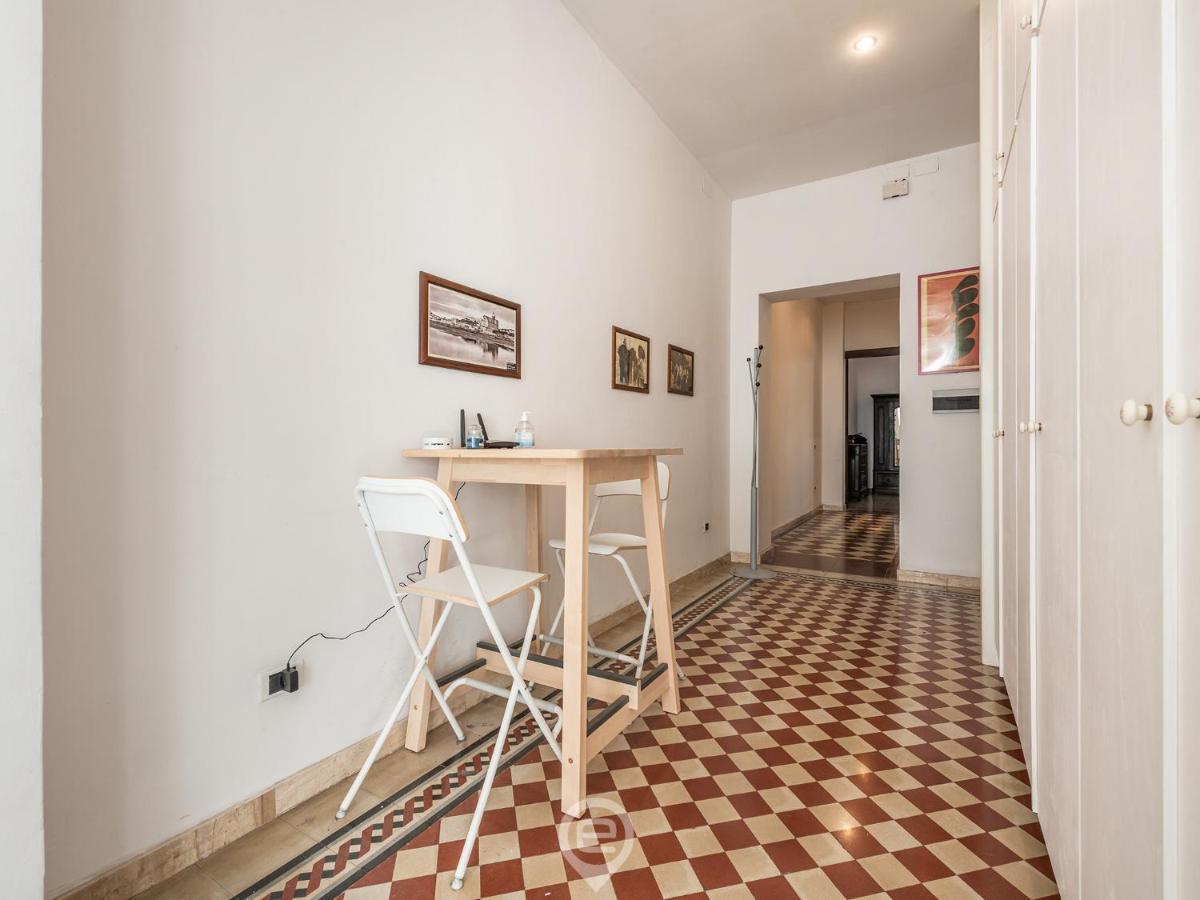 Mirabel Apartment - Wonderful Flat In City Center Cagliari Exterior photo