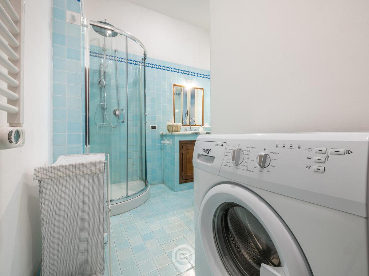 Mirabel Apartment - Wonderful Flat In City Center Cagliari Exterior photo