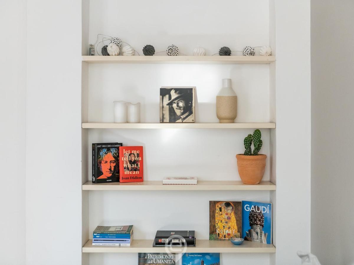 Mirabel Apartment - Wonderful Flat In City Center Cagliari Exterior photo