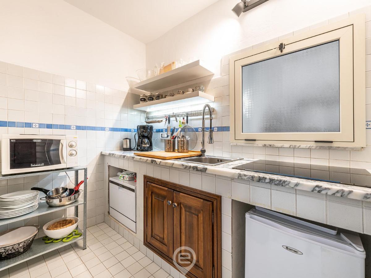 Mirabel Apartment - Wonderful Flat In City Center Cagliari Exterior photo